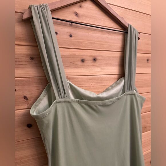 NWT Cider Size XXLarge Sage Green Square Neck Floral Mesh Overlay Maxi Dress - Picture 9 of 13